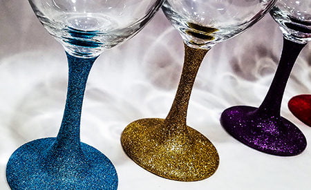 glittered wine glasses